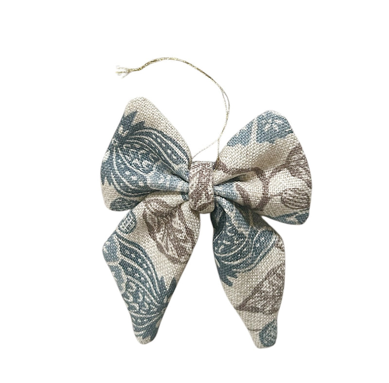 Bow Ornament no.5