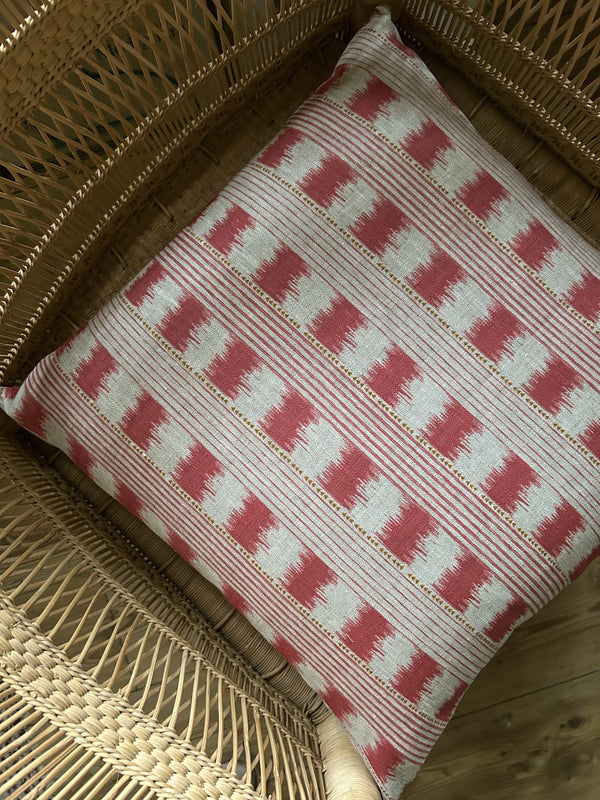 NEW IN! Ikat Stripe Raspberry Linen 45x45 cm