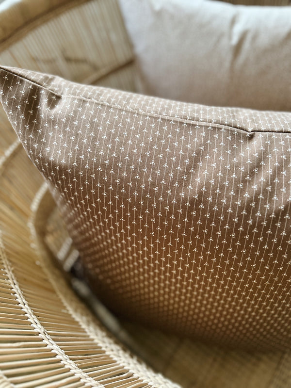 NEW IN! Chestnut 50x50 cm