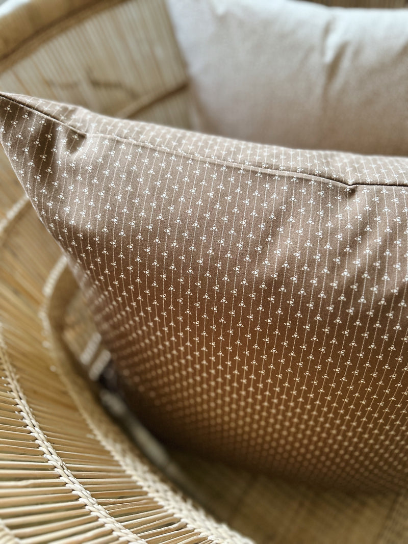 NEW IN! Chestnut 50x50 cm