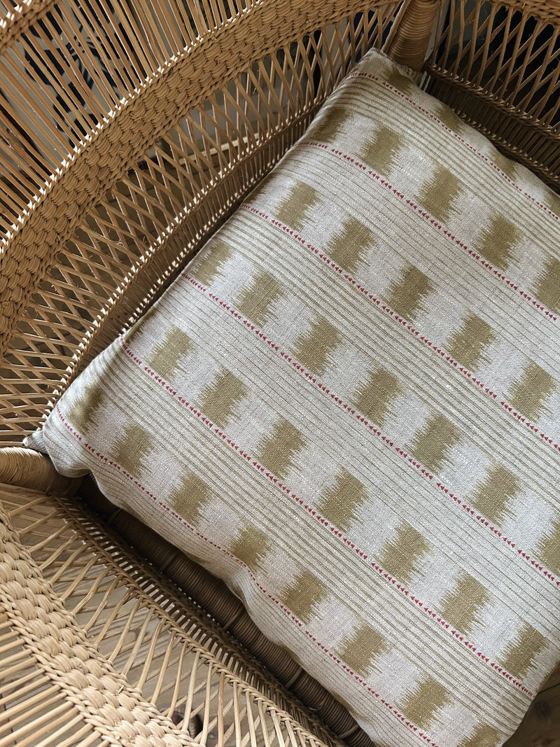 NEW IN! Ikat Stripe Yellow Linen 50x50 cm